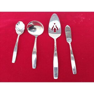 IS Supreme Swirl Stainless Serving Pieces Set Of 4
